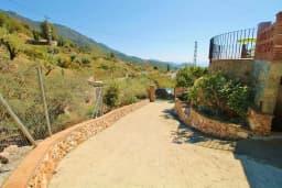 Rustic Country Villa with Pool & Mango Plantation — Frigiliana, Frigiliana — photo 22 of 31