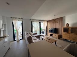 Brand New 3-Bedroom Apartment in One 80 Suites, Estepona — photo 8 of 33